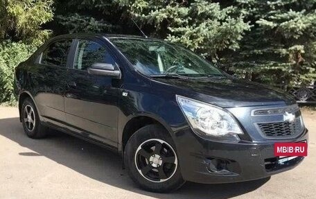 Chevrolet Cobalt II, 2013 год, 790 000 рублей, 3 фотография