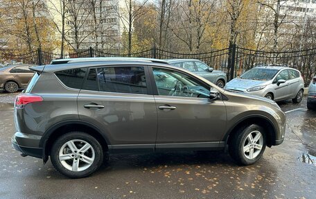 Toyota RAV4, 2017 год, 3 070 000 рублей, 2 фотография