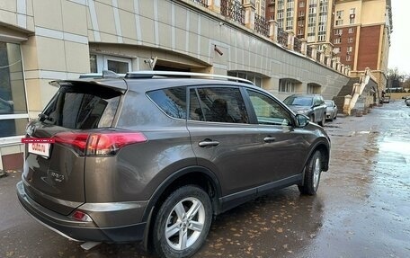 Toyota RAV4, 2017 год, 3 070 000 рублей, 11 фотография