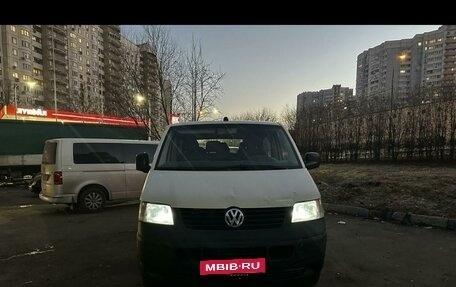 Volkswagen Transporter T5 рестайлинг, 2005 год, 1 000 000 рублей, 4 фотография