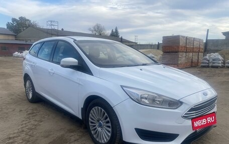 Ford Focus III, 2017 год, 950 000 рублей, 2 фотография