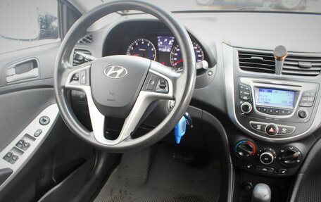 Hyundai Solaris II рестайлинг, 2014 год, 1 150 000 рублей, 15 фотография