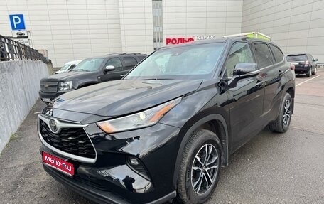 Toyota Highlander, 2021 год, 4 650 000 рублей, 1 фотография