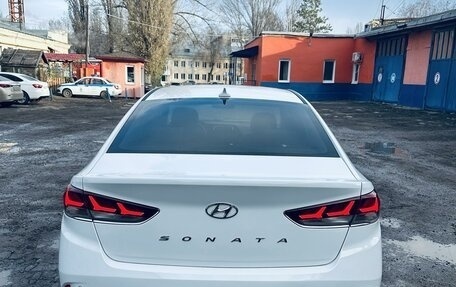 Hyundai Sonata VII, 2018 год, 1 720 000 рублей, 2 фотография