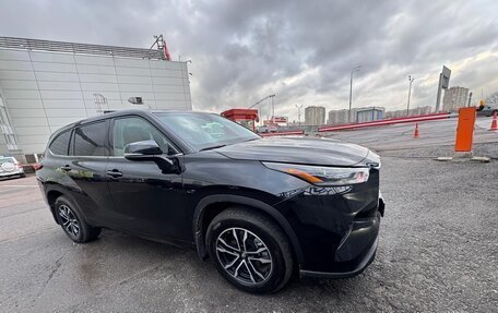 Toyota Highlander, 2021 год, 4 650 000 рублей, 23 фотография