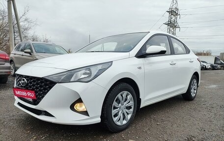 Hyundai Solaris II рестайлинг, 2022 год, 1 765 000 рублей, 5 фотография