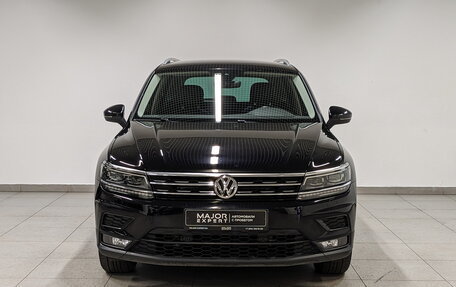 Volkswagen Tiguan II, 2019 год, 3 225 000 рублей, 2 фотография