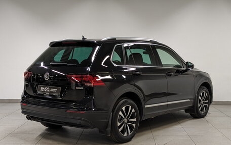 Volkswagen Tiguan II, 2019 год, 3 225 000 рублей, 5 фотография