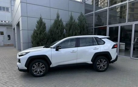 Toyota RAV4, 2024 год, 4 850 000 рублей, 3 фотография