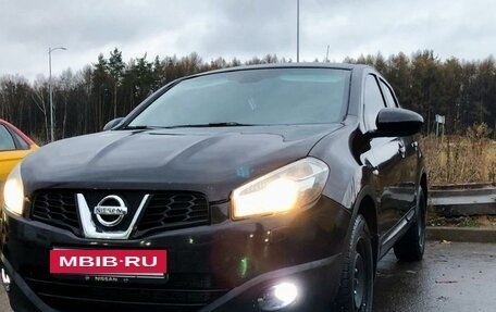 Nissan Qashqai, 2011 год, 890 000 рублей, 2 фотография