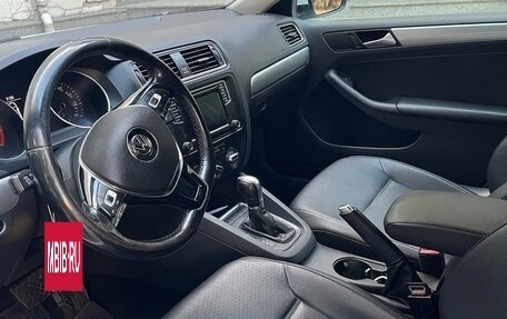 Volkswagen Jetta VI, 2016 год, 1 600 000 рублей, 4 фотография