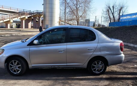 Toyota Platz, 2001 год, 379 000 рублей, 2 фотография