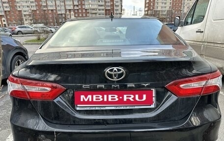 Toyota Camry, 2020 год, 2 400 000 рублей, 3 фотография