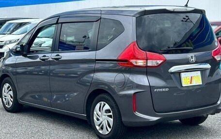 Honda Freed II, 2021 год, 1 100 000 рублей, 5 фотография