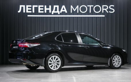 Toyota Camry, 2021 год, 3 090 000 рублей, 4 фотография