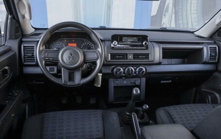 Mitsubishi L200, 2024 год, 4 399 000 рублей, 6 фотография