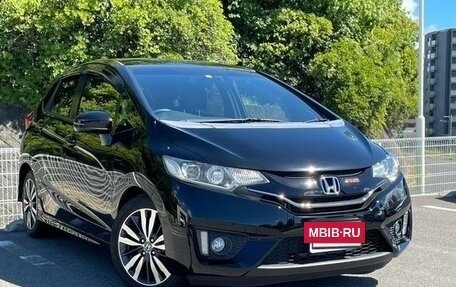 Honda Fit III, 2013 год, 800 000 рублей, 2 фотография