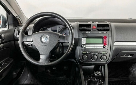 Volkswagen Jetta VI, 2006 год, 747 000 рублей, 12 фотография