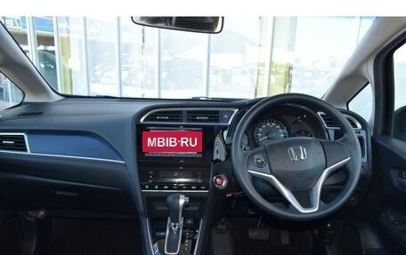 Honda Shuttle II, 2015 год, 1 078 000 рублей, 8 фотография