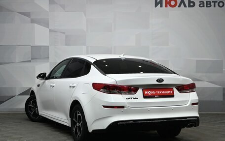 KIA Optima IV, 2019 год, 2 600 000 рублей, 5 фотография