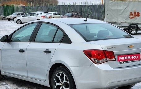 Chevrolet Cruze II, 2010 год, 750 000 рублей, 12 фотография