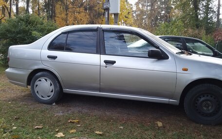 Nissan Almera, 1998 год, 190 000 рублей, 3 фотография