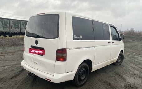 Volkswagen Transporter T5 рестайлинг, 2003 год, 1 090 000 рублей, 8 фотография