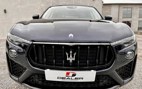 Maserati Levante I, 2022 год, 9 990 000 рублей, 2 фотография