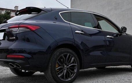 Maserati Levante I, 2022 год, 9 990 000 рублей, 5 фотография