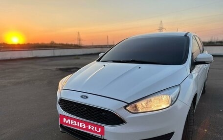 Ford Focus III, 2017 год, 1 000 000 рублей, 2 фотография