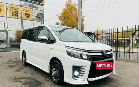 Toyota Voxy III, 2016 год, 2 649 000 рублей, 4 фотография