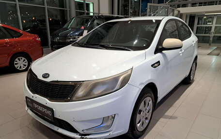 KIA Rio III рестайлинг, 2013 год, 744 000 рублей, 5 фотография