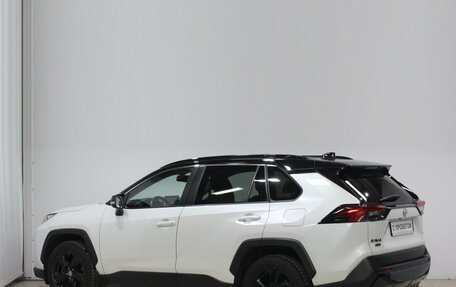 Toyota RAV4, 2021 год, 3 688 000 рублей, 7 фотография