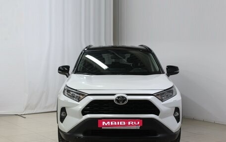 Toyota RAV4, 2021 год, 3 688 000 рублей, 2 фотография