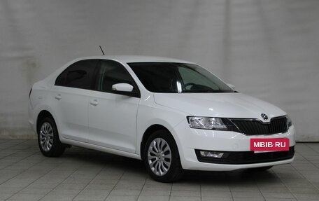 Skoda Rapid I, 2019 год, 1 375 000 рублей, 3 фотография