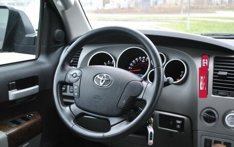 Toyota Tundra II, 2010 год, 3 177 000 рублей, 13 фотография