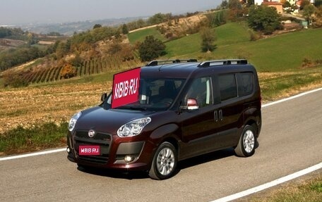 Fiat Doblo II рестайлинг, 2011 год, 650 000 рублей, 1 фотография