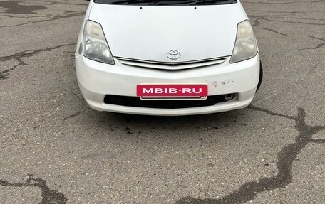 Toyota Prius, 2005 год, 525 000 рублей, 4 фотография