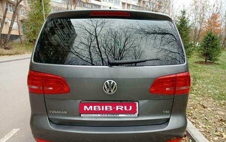 Volkswagen Touran III, 2010 год, 985 000 рублей, 10 фотография