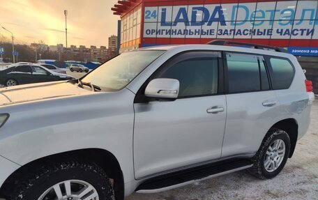 Toyota Land Cruiser Prado 150 рестайлинг 2, 2011 год, 3 430 000 рублей, 10 фотография