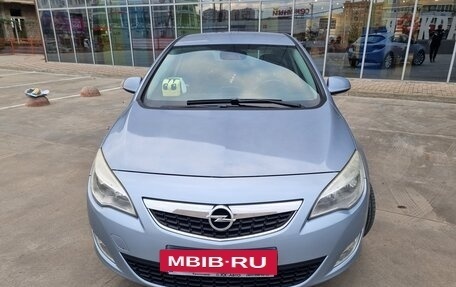 Opel Astra J, 2011 год, 990 000 рублей, 17 фотография