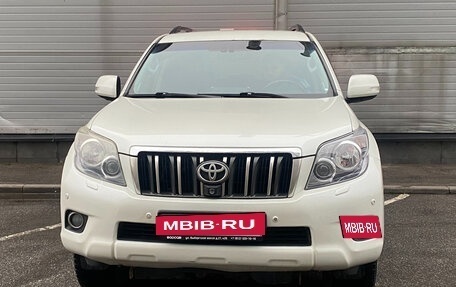 Toyota Land Cruiser Prado 150 рестайлинг 2, 2011 год, 2 529 000 рублей, 2 фотография