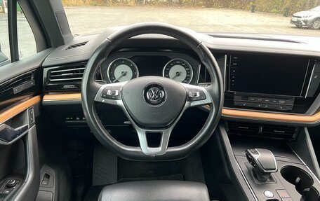 Volkswagen Touareg III, 2018 год, 4 950 000 рублей, 12 фотография