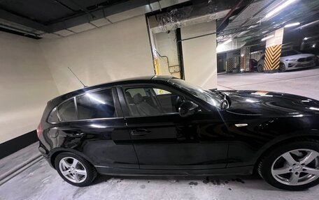 BMW 1 серия, 2010 год, 1 350 000 рублей, 7 фотография