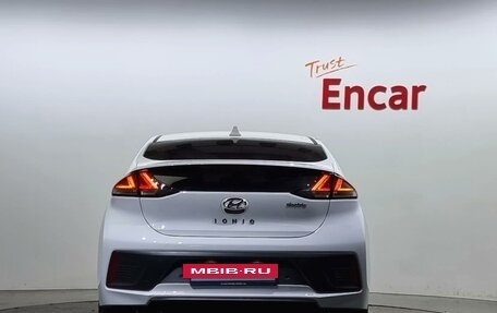 Hyundai IONIQ, 2020 год, 2 068 000 рублей, 3 фотография