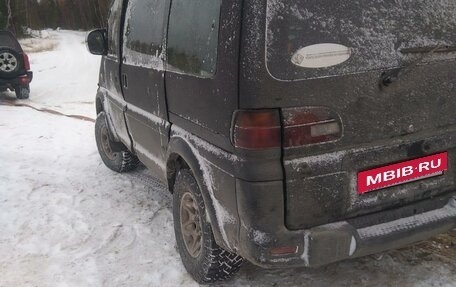 Mitsubishi Delica IV, 1996 год, 500 000 рублей, 3 фотография