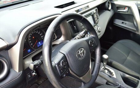 Toyota RAV4, 2015 год, 2 287 000 рублей, 10 фотография