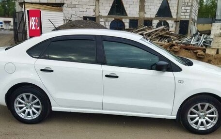 Volkswagen Polo VI (EU Market), 2013 год, 850 000 рублей, 4 фотография