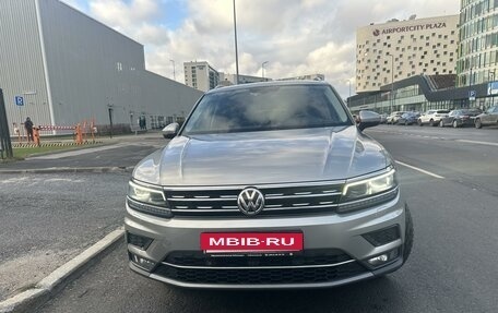 Volkswagen Tiguan II, 2017 год, 2 750 000 рублей, 2 фотография