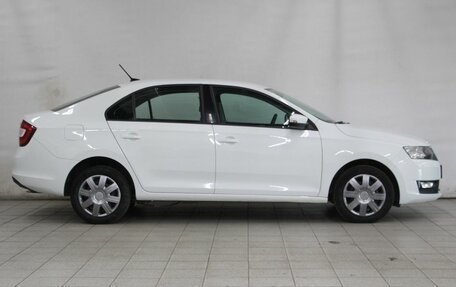 Skoda Rapid I, 2019 год, 1 375 000 рублей, 4 фотография